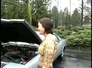 Cougar gets picked up and paid to fuck